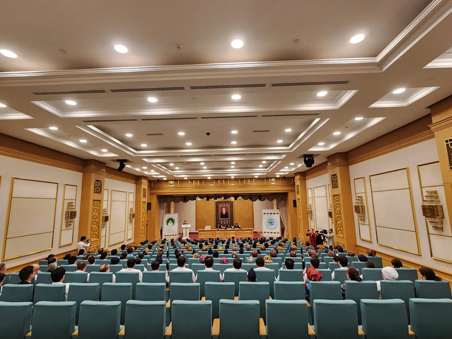 Image for Türkmenistanyň Kärdeşler arkalaşyklarynyň Tertipnamalaýyn wezipelerini berjaý etmek, Türkmenistanyň zähmet kanunçylygynyň tutýan orny we ähmiýeti barada, şeýle hem "Zähmeti goramak-sagdyn we howpsuz iş şertleriniň girewidir" atly geçirilen okuw maslahaty.